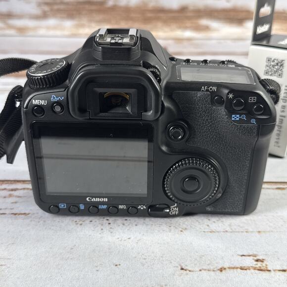 Canon - EOS 40D 10.1MP Digital SLR Camera - Body Only - Picture 5 of 8